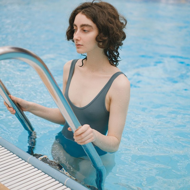 Échelles, escaliers & rampes de piscine