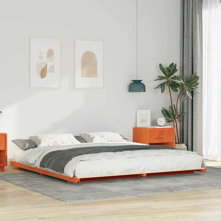 Cadre de lit Brun cire 200 x 200 cm Pin massif
