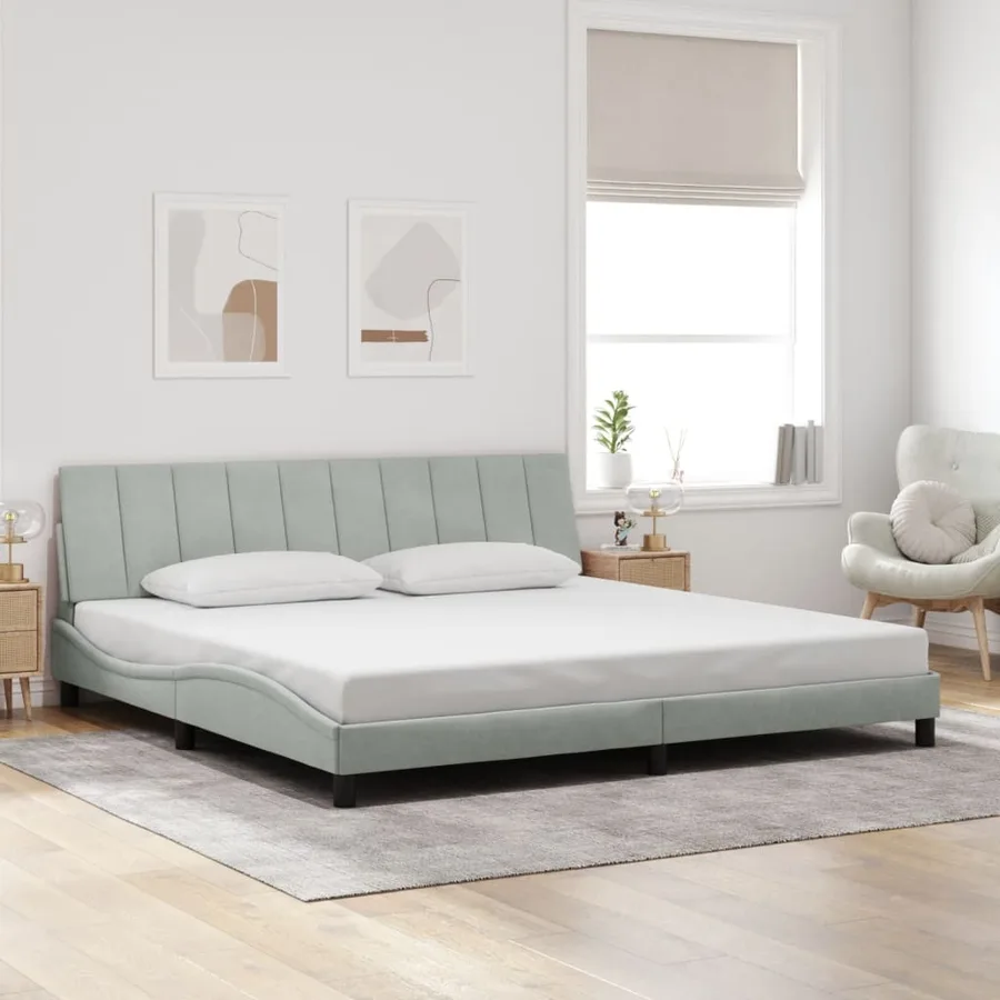 Cadre de lit avec LED sans matelas Hanko gris clair 200x200 cm velours - 4