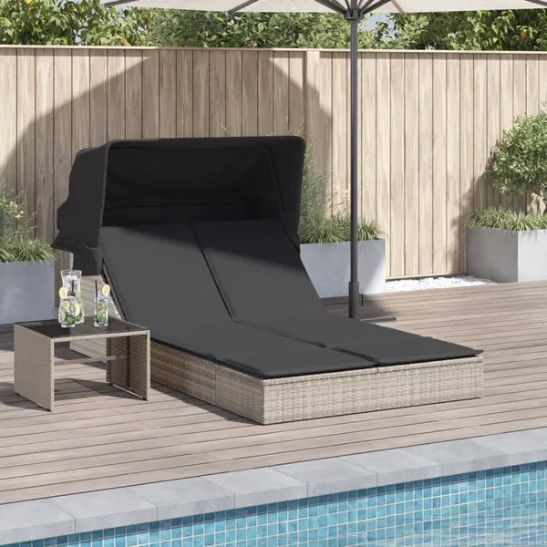 Chaise longue double avec auvent et coussins gris clair rotin